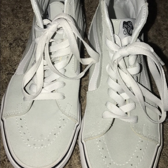 Vans - Picture 4 of 5